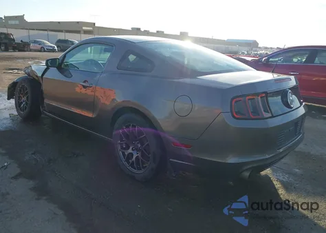2014 Ford Mustang V6 from USA, damaged, VIN 1ZVBP8AM2E5288857